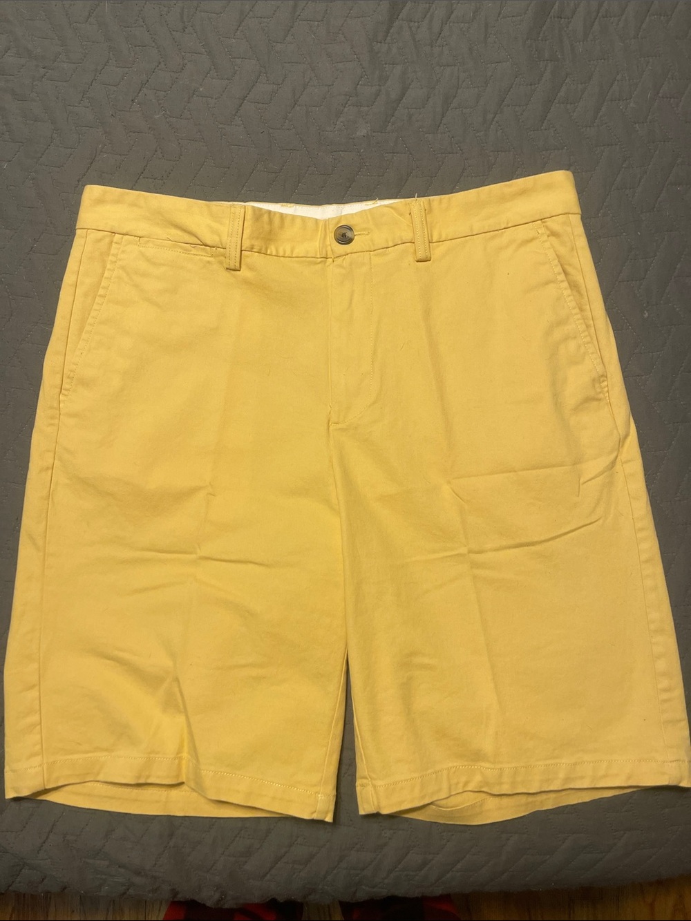 Old Navy Men's Bright Yellow Flat-Front Chino Shorts